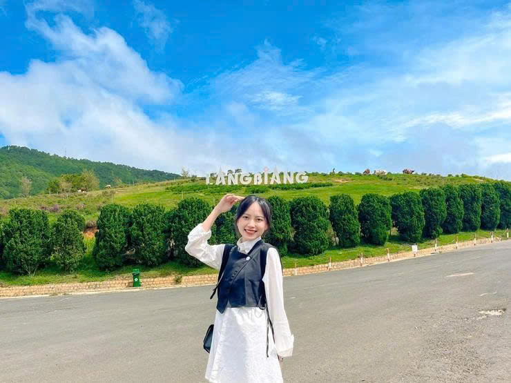 Chinh phục Langbiang, thác Datanla và Crazy House